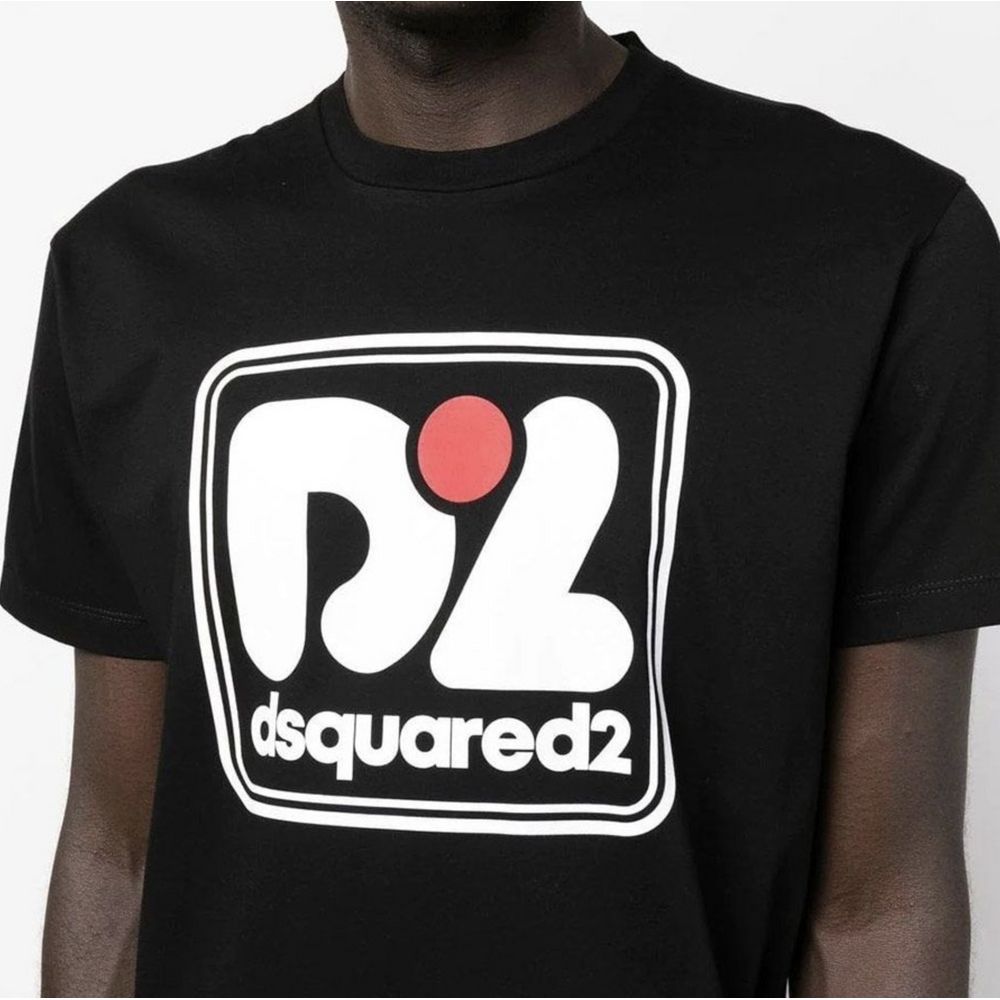 Dsquared² Elevate Your Style with a Chic Black Crew Neck Tee